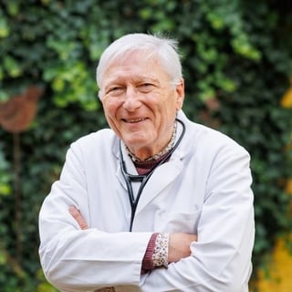 Dr Jean Creplet
